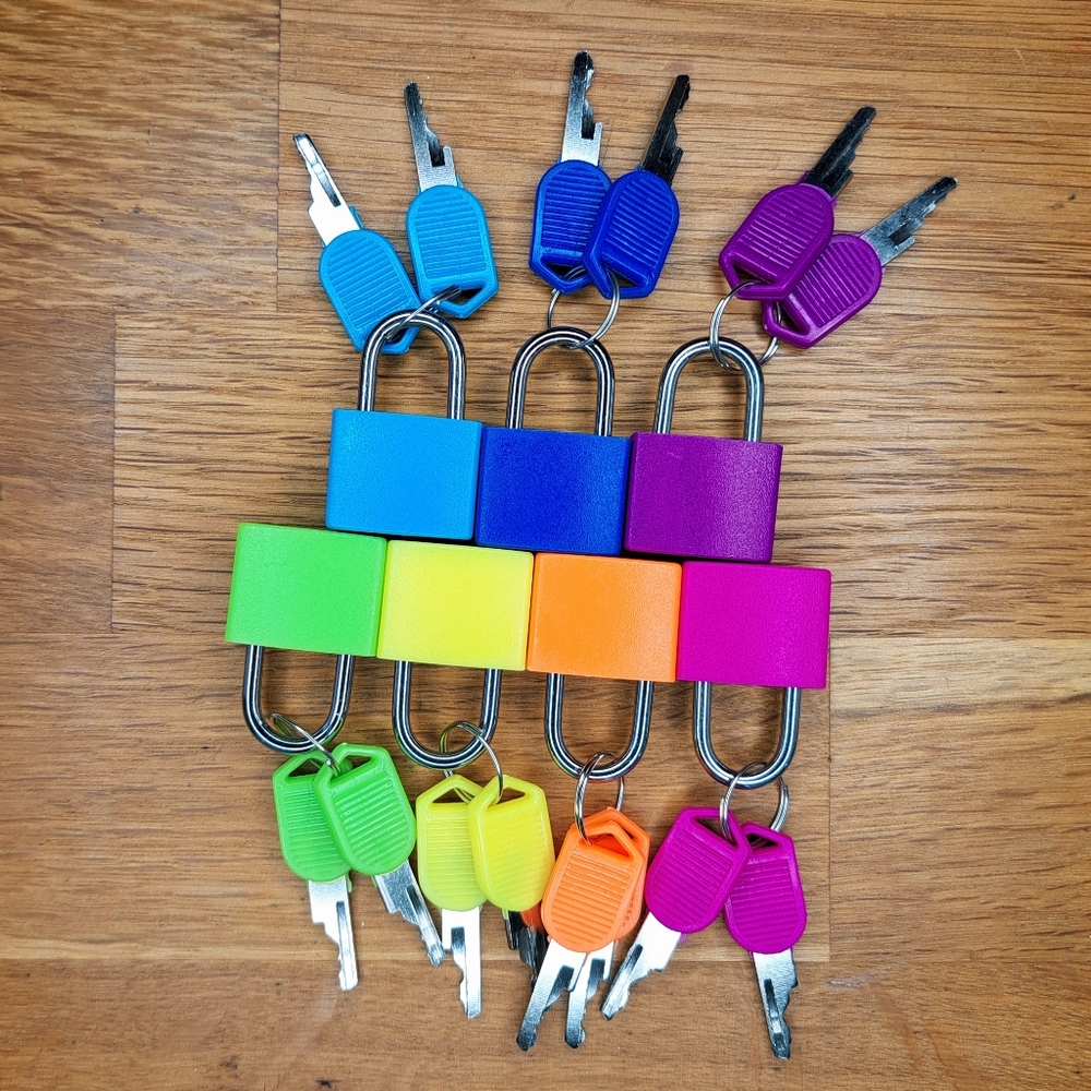 Decorative padlocks and keys 🔐🌈 Rainbow bundle! - Picture 5 of 9